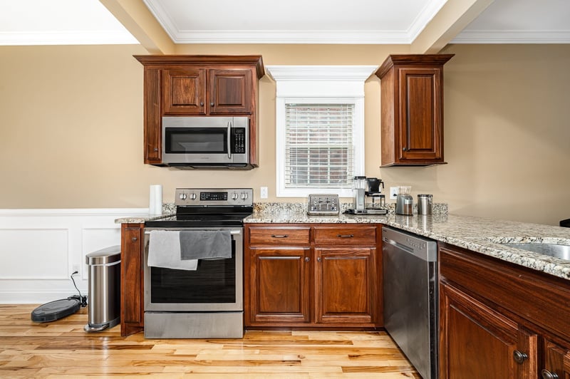 2816 Lightning Bug Dr, Murfreesboro, TN 37129