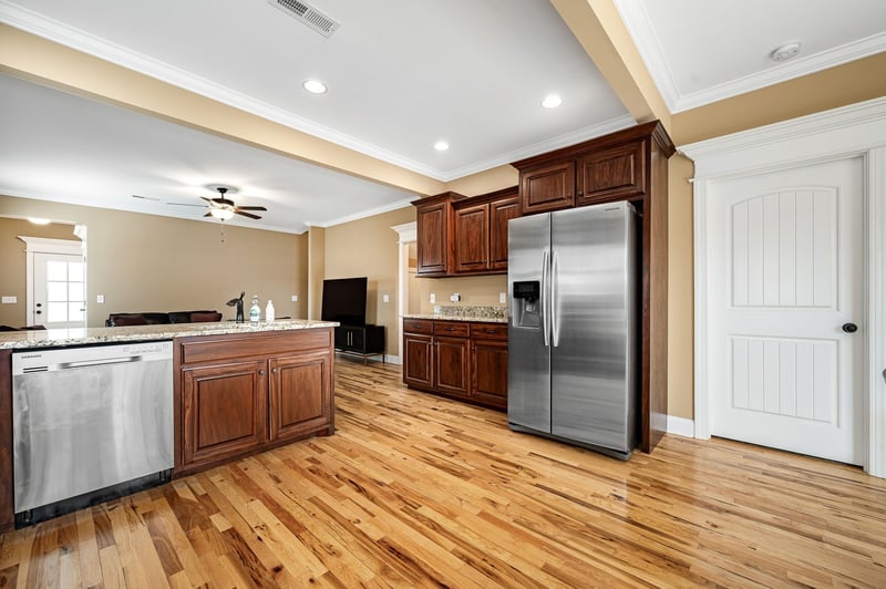 2816 Lightning Bug Dr, Murfreesboro, TN 37129