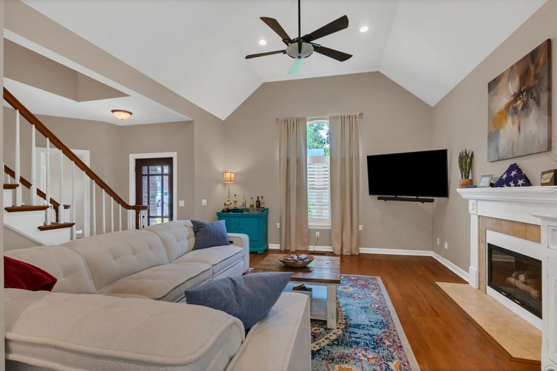 207 Black Hawk Way, Murfreesboro, TN 37127