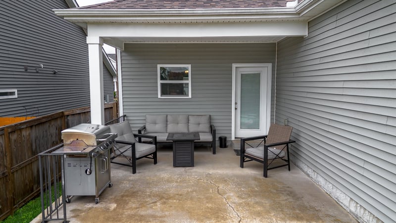 1319 Coates Ln, Gallatin, TN 37066