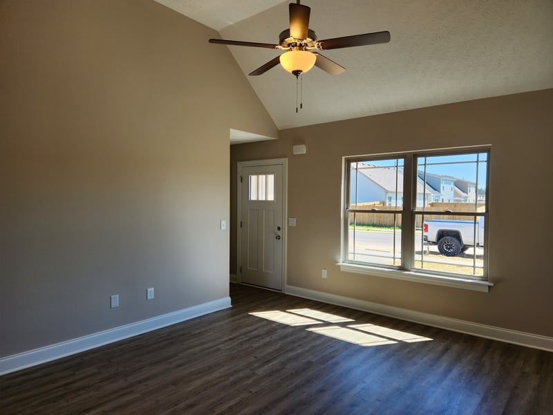 2917 Valley Farms Dr, Christiana, TN 37037