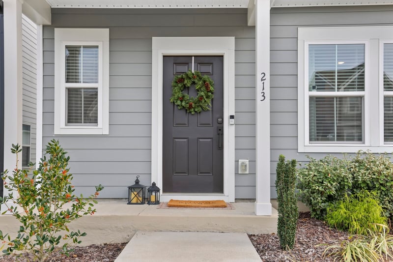 213 Oasis Dr, La Vergne, TN 37086