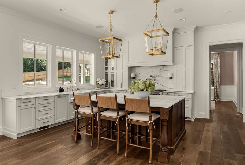 6137 Bresslyn Rd, Nashville, TN 37205