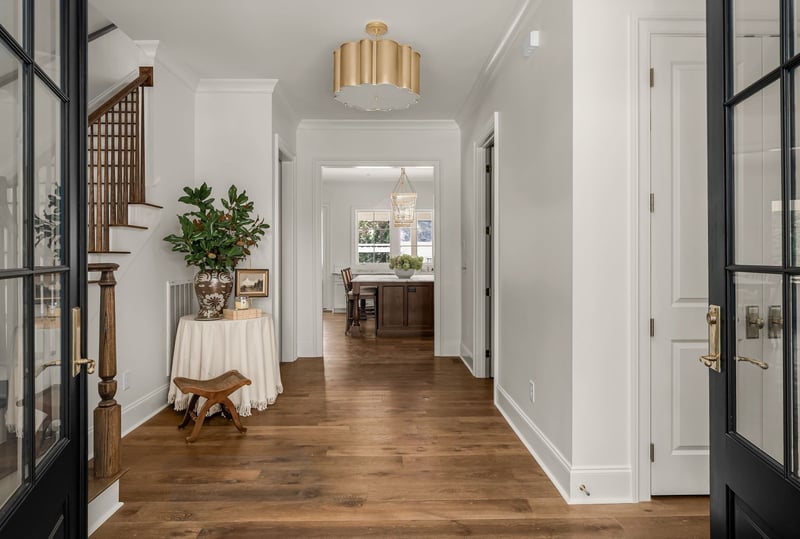 6137 Bresslyn Rd, Nashville, TN 37205