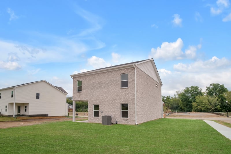 180 Summerlin Dr, Gallatin, TN 37066