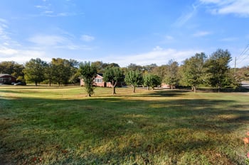 4012 Oxbow Dr, Nashville, TN 37207