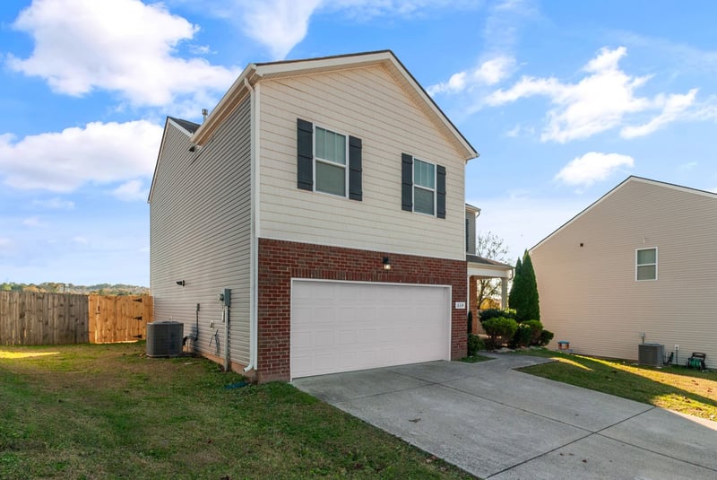 664 Prominence Rd, Columbia, TN 38401