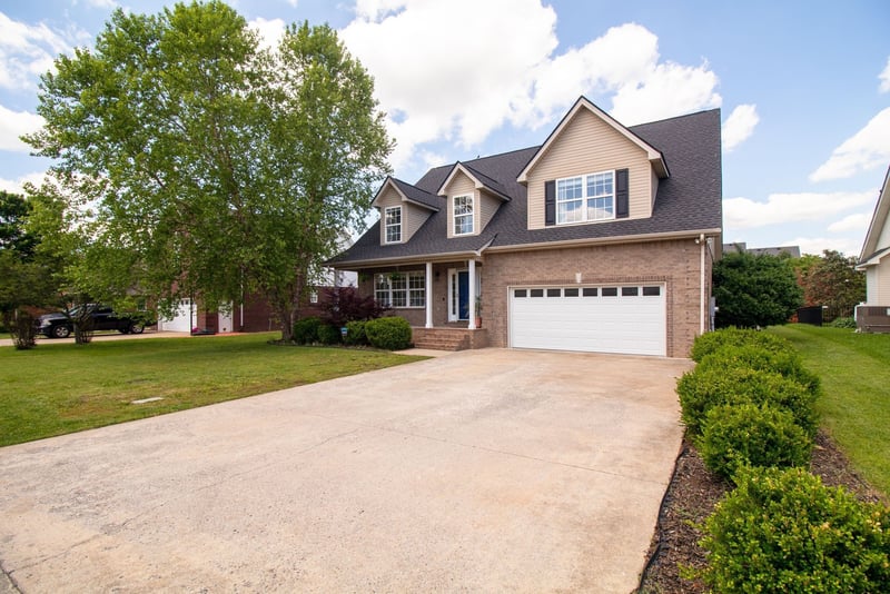 1334 Davy Crockett Dr, Murfreesboro, TN 37129