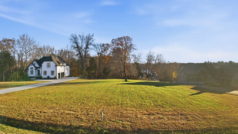 1029 Emerald Valley Dr, Castalian Springs, TN 37031