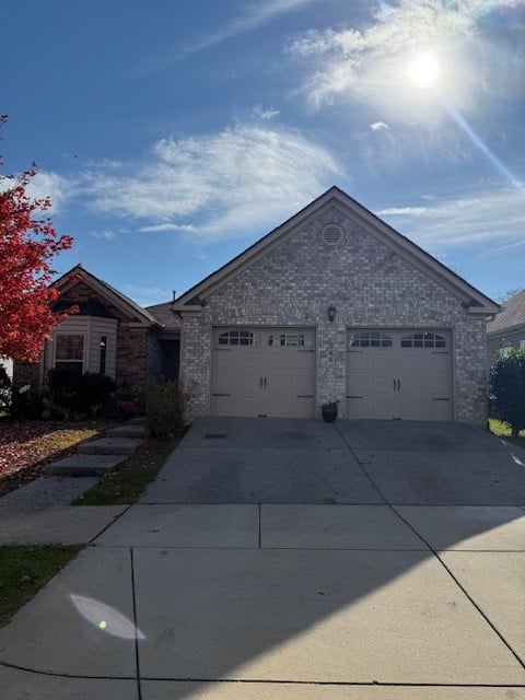 345 Lola Ln, Cottontown, TN 37048