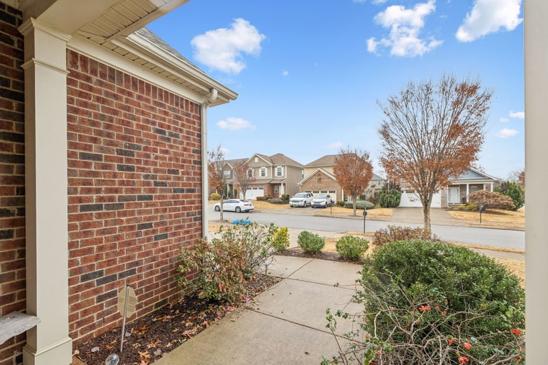 1042 Hemlock Dr, Spring Hill, TN 37174