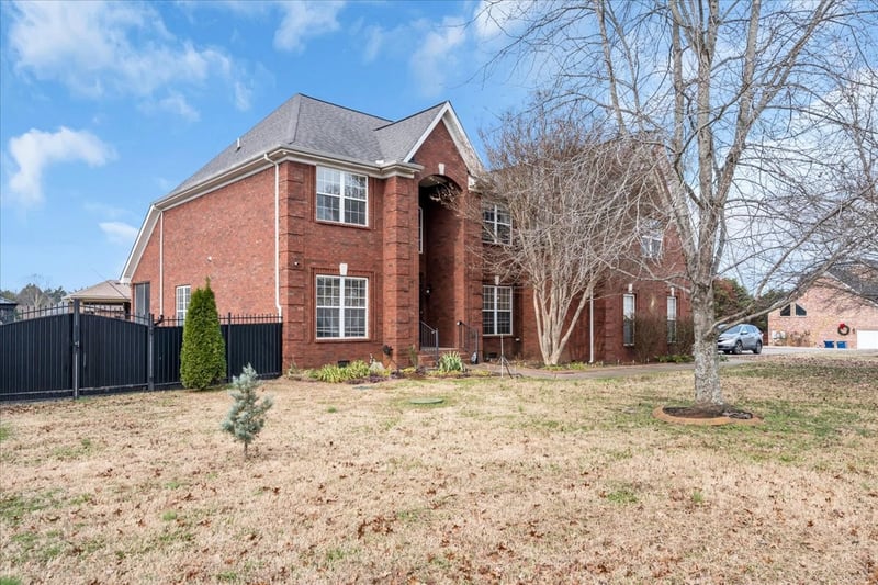 1407 Stewart Creek Rd, Murfreesboro, TN 37129