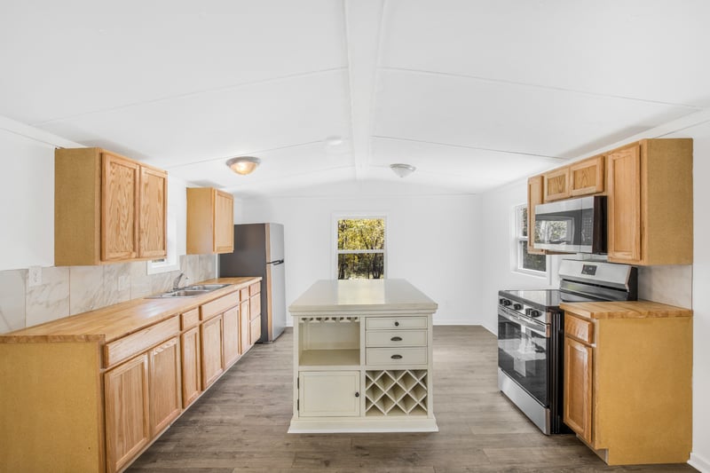 234 Railroad St, Cedar Hill, TN 37032