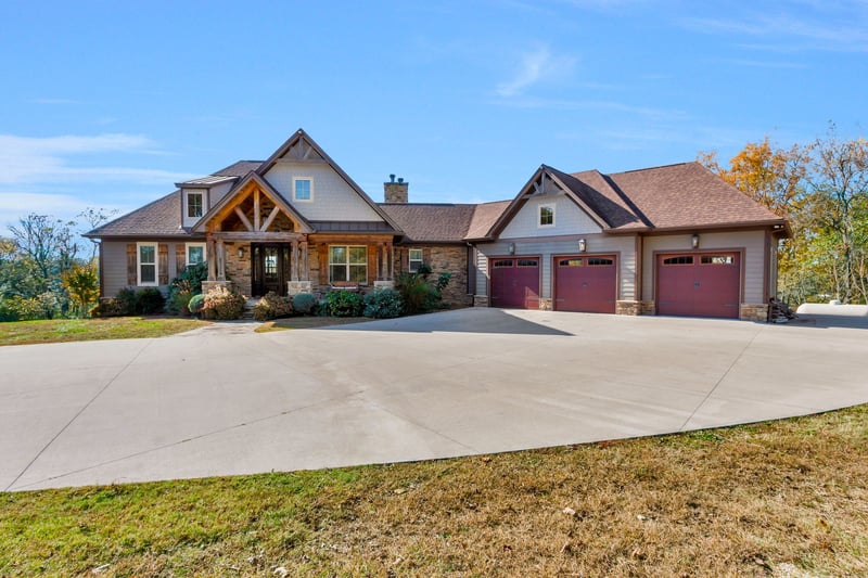 2886 Fly Rd, Santa Fe, TN 38482