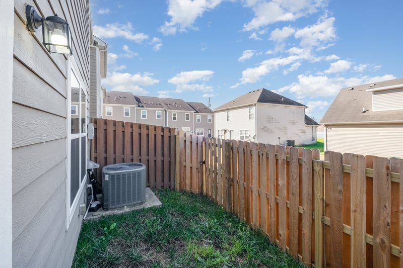 358 David Bolin Dr, La Vergne, TN 37086