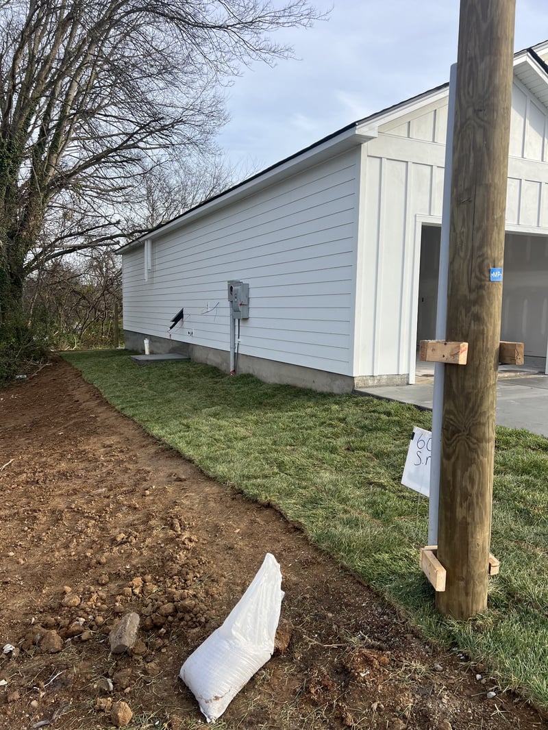 609 S Main St, Mount Pleasant, TN 38474