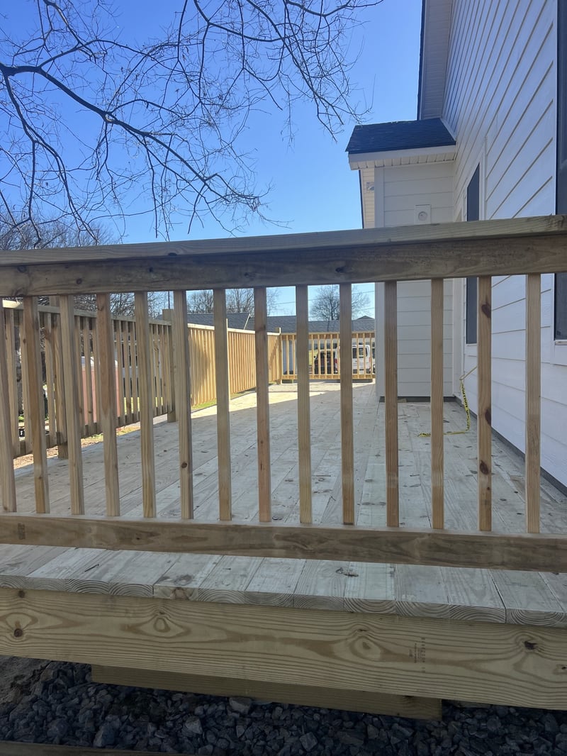 609 S Main St, Mount Pleasant, TN 38474