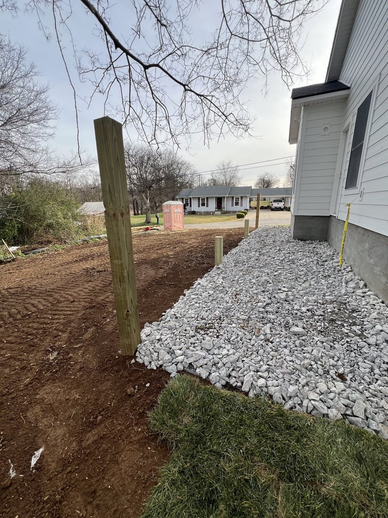 609 S Main St, Mount Pleasant, TN 38474