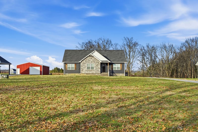 760 Armstrong Rd, Castalian Springs, TN 37031