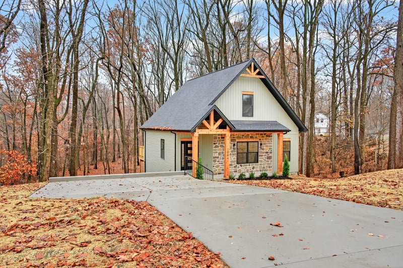 1004 Tulip Dr, White House, TN 37188