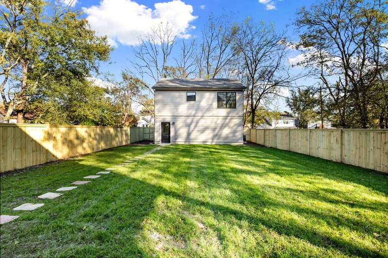 1119 N 2nd St, Nashville, TN 37207