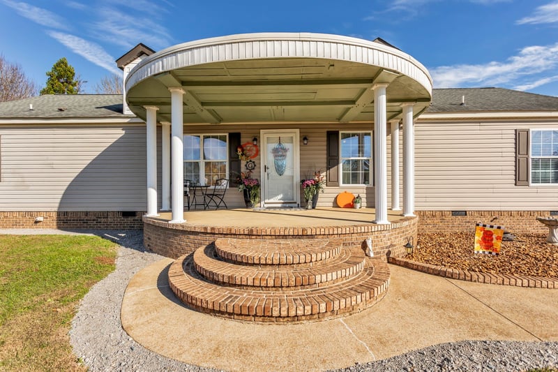 2673 Mcknight Rd, Culleoka, TN 38451