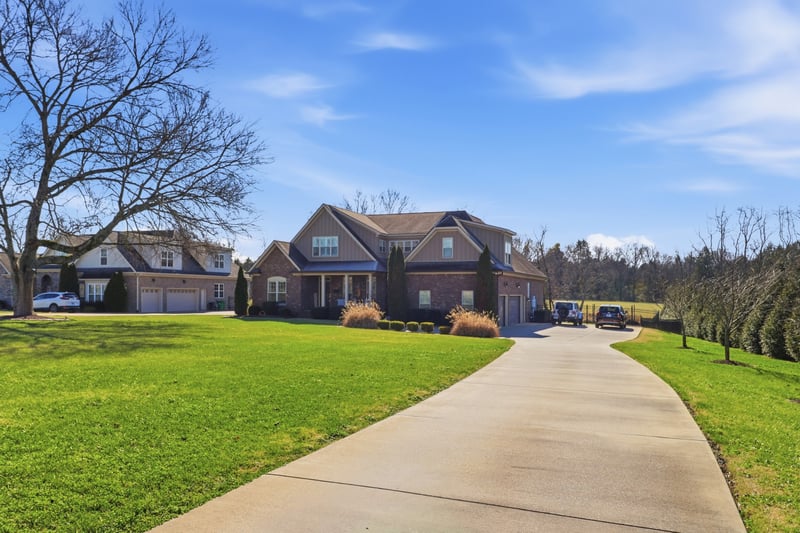 1138 Compton Rd, Murfreesboro, TN 37130