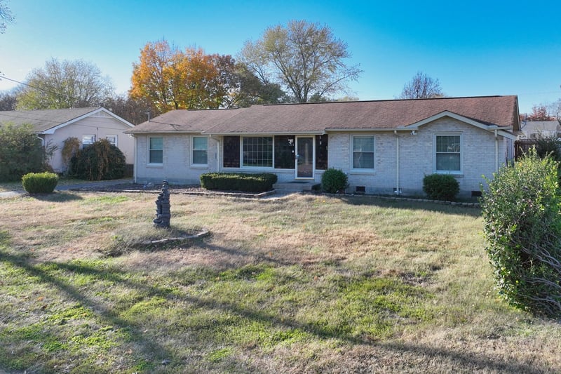 216 Southburn Dr, Hendersonville, TN 37075