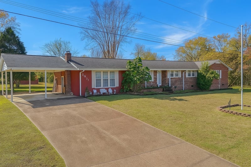 1921 Highway 12 , Ashland City, TN 37015