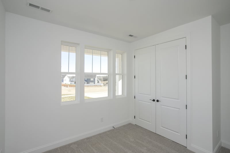 1552 Oak Springs Dr, Columbia, TN 38401