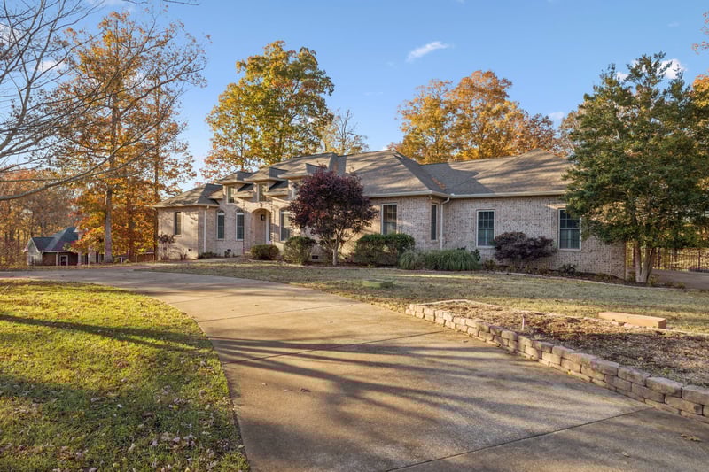 2562 Spears Way, Ashland City, TN 37015
