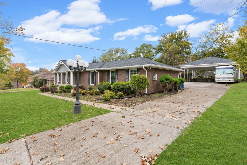 607 Yvonne Dr, Goodlettsville, TN 37072