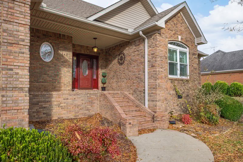 745 Brookside Dr, Lewisburg, TN 37091