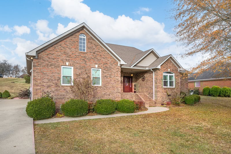 745 Brookside Dr, Lewisburg, TN 37091