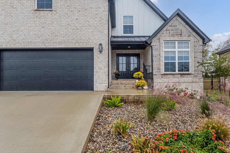 365 Frontier Dr, Clarksville, TN 37043