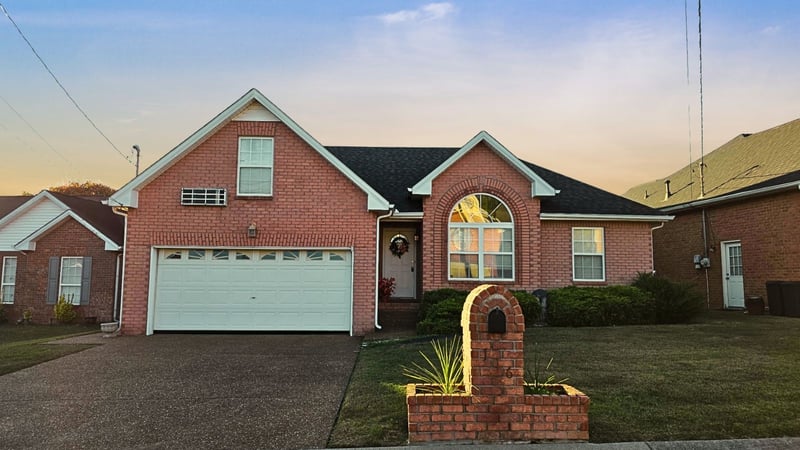 116 Edgeview Dr, Hendersonville, TN 37075