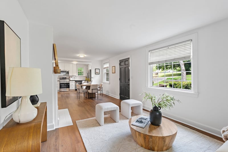 3201 Hillside Dr, Nashville, TN 37212