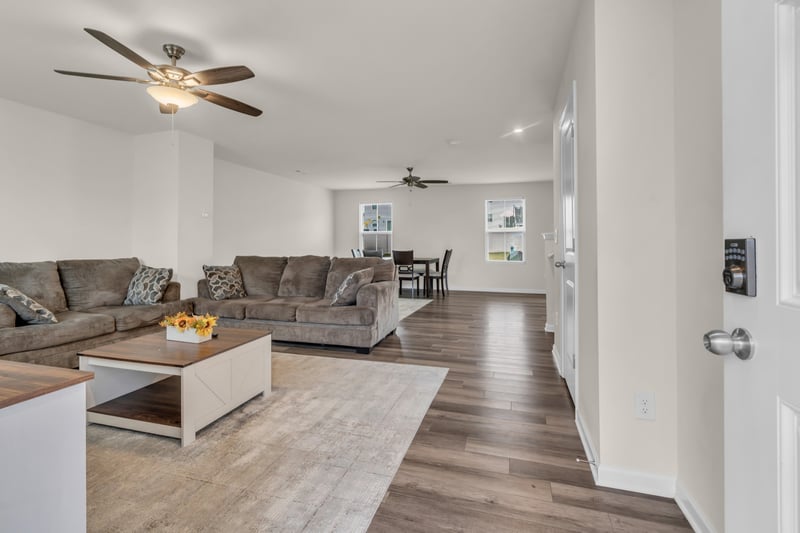 4029 S Downs Cir, White House, TN 37188