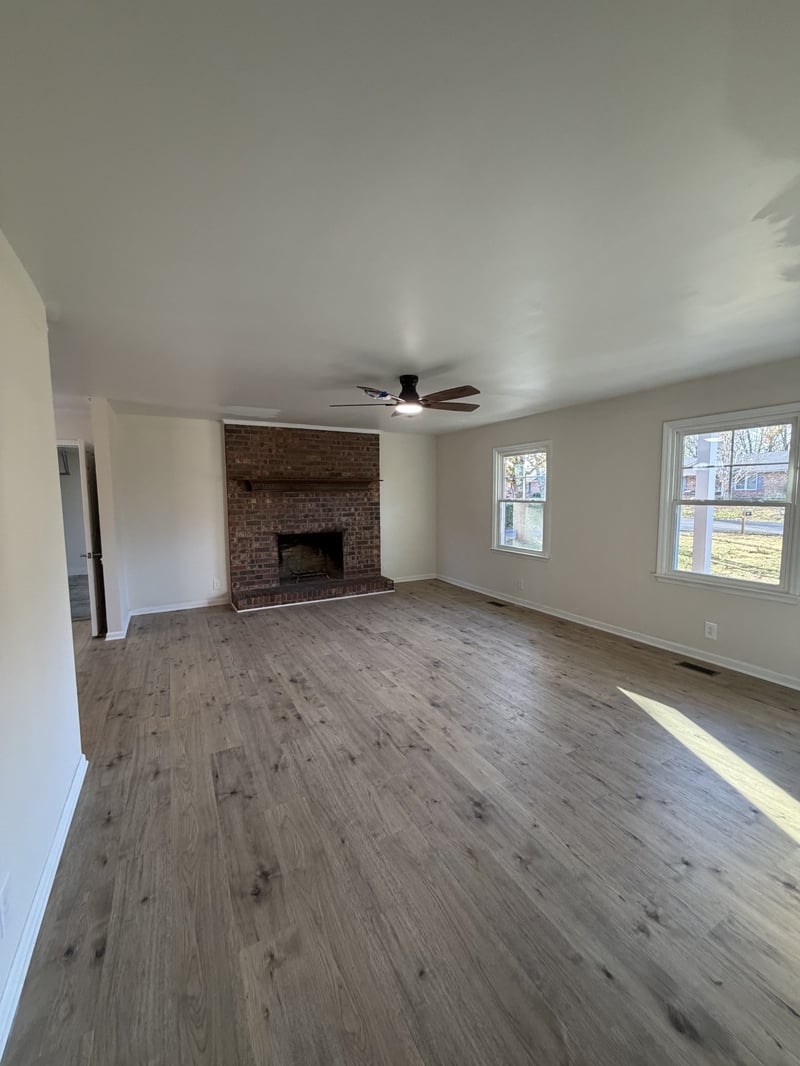 616 Foxfire Ct, Murfreesboro, TN 37129