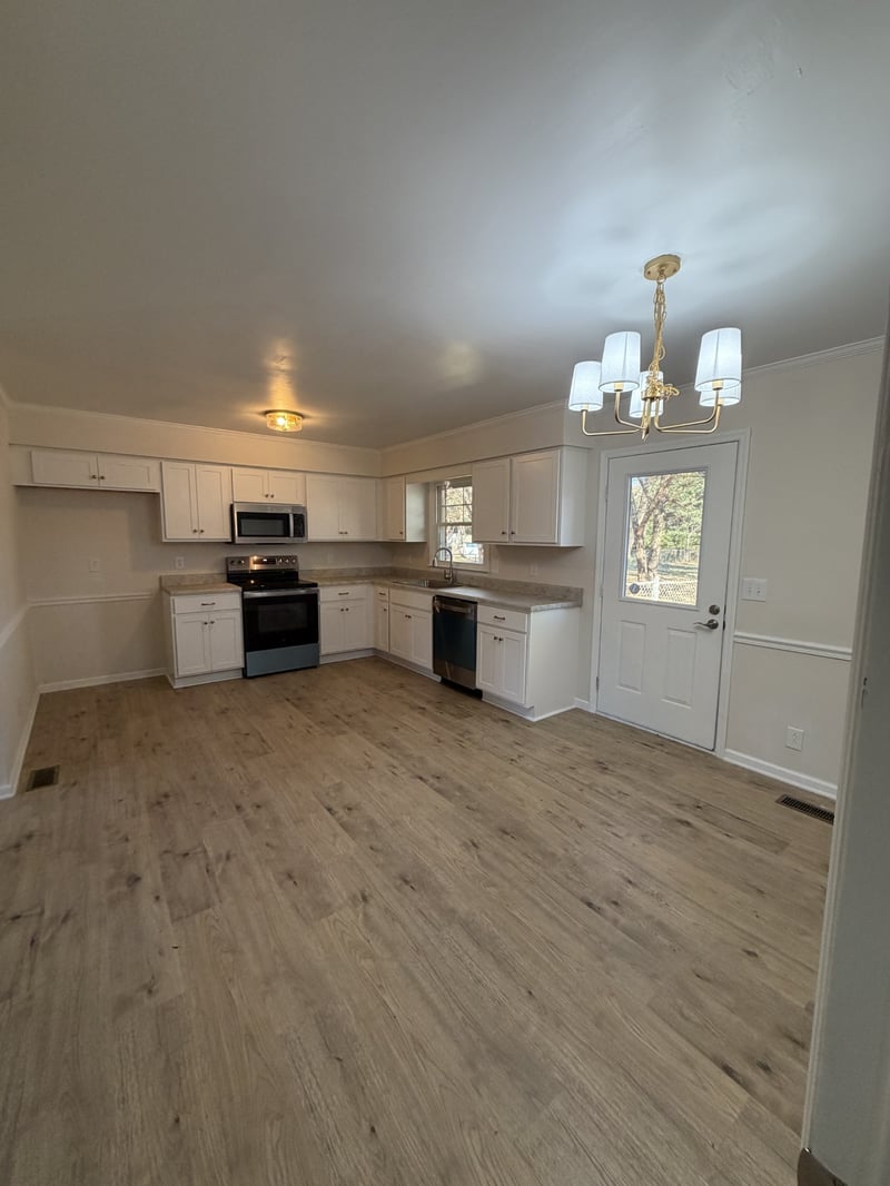 616 Foxfire Ct, Murfreesboro, TN 37129