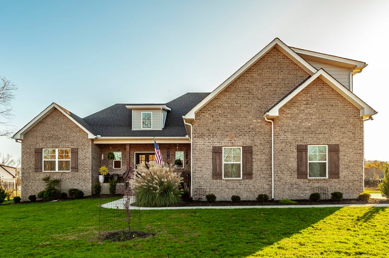 1035 Robert Lee Dr, Gallatin, TN 37066