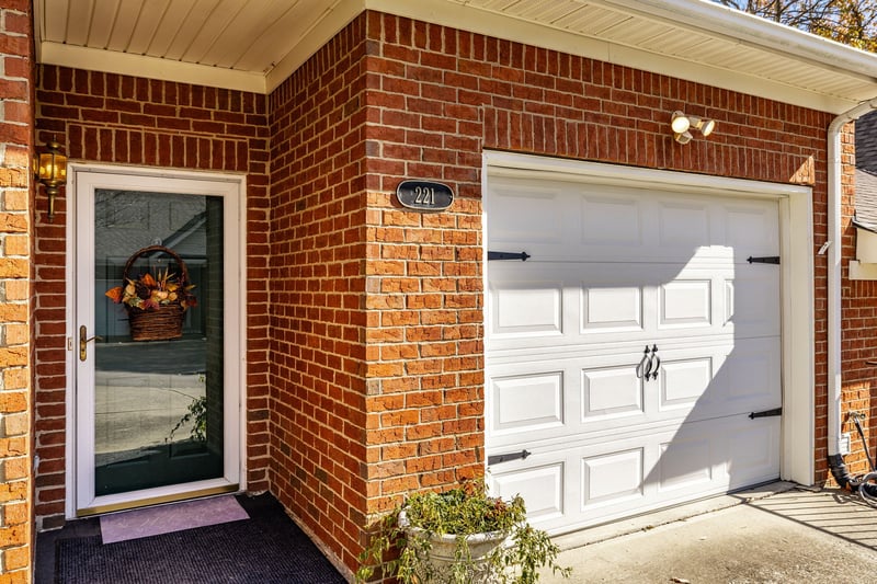 221 Wyndom Ct, Goodlettsville, TN 37072