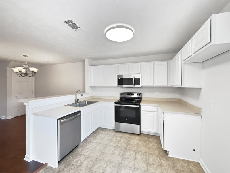 502 Bradburn Village Cir, Antioch, TN 37013