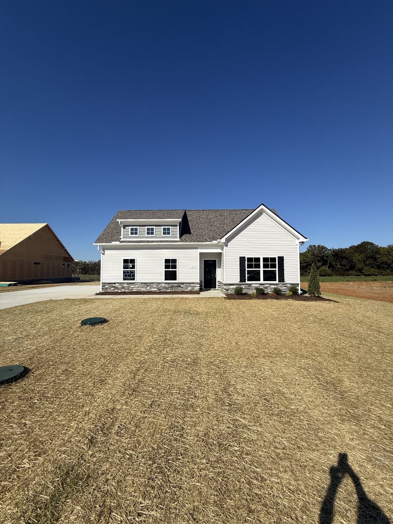 1142 Bluecreek Cir, Murfreesboro, TN 37129