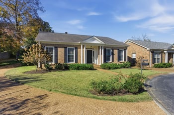 210 Longwood Ct, Nashville, TN 37215