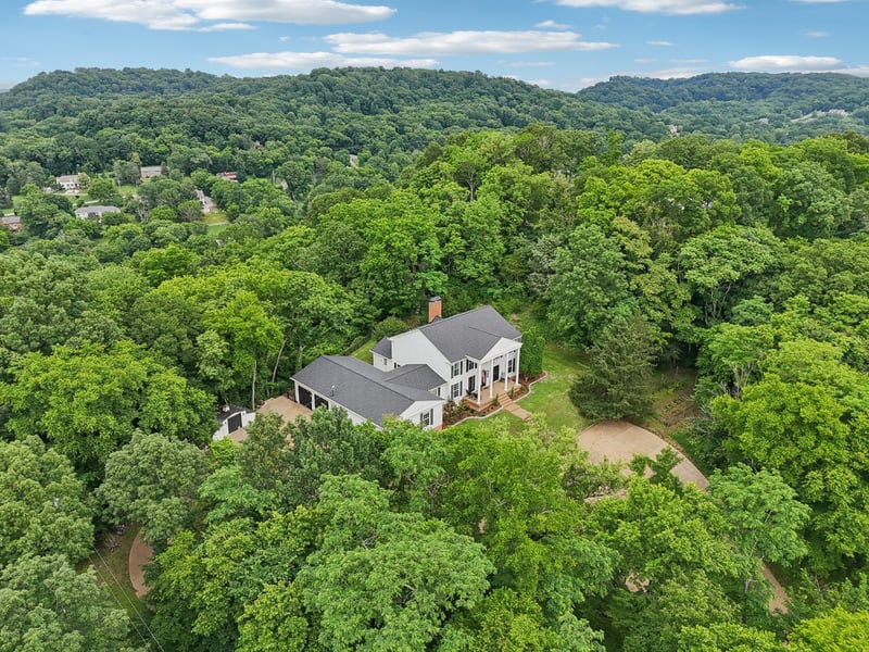1607 Otter Creek Rd, Nashville, TN 37215