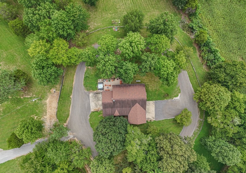 118 Robert Simmons Rd, Westmoreland, TN 37186