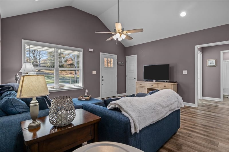 10560 Church Rd, Bon Aqua, TN 37025