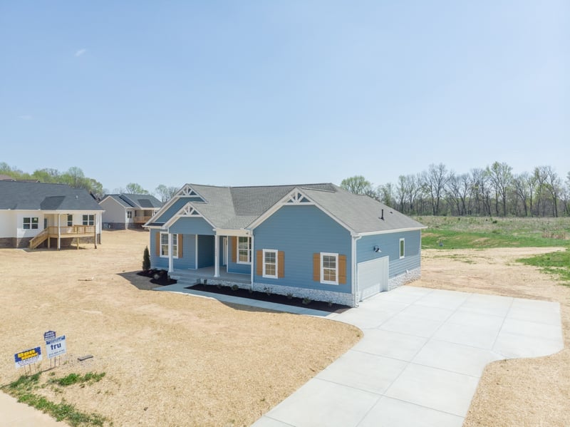 2060 Beverly Ct, Springfield, TN 37172