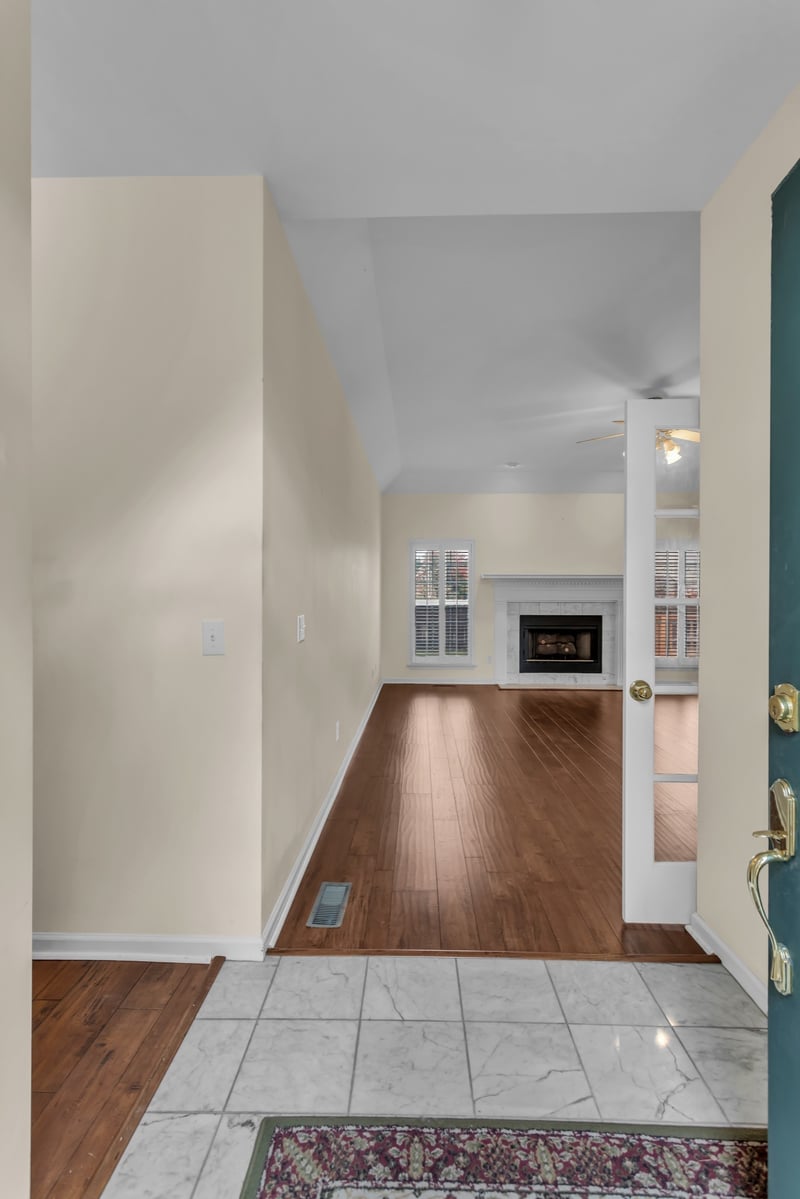 105 Green Tree Ct, Columbia, TN 38401